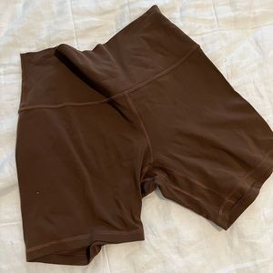Lululemon align High rise short - 6”